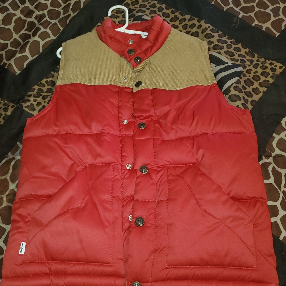 BOYS VEST